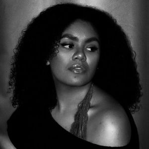 Meet your Posher, Gabriela